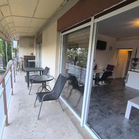Apartments Lorinda Мощеницька Драга Номер фото