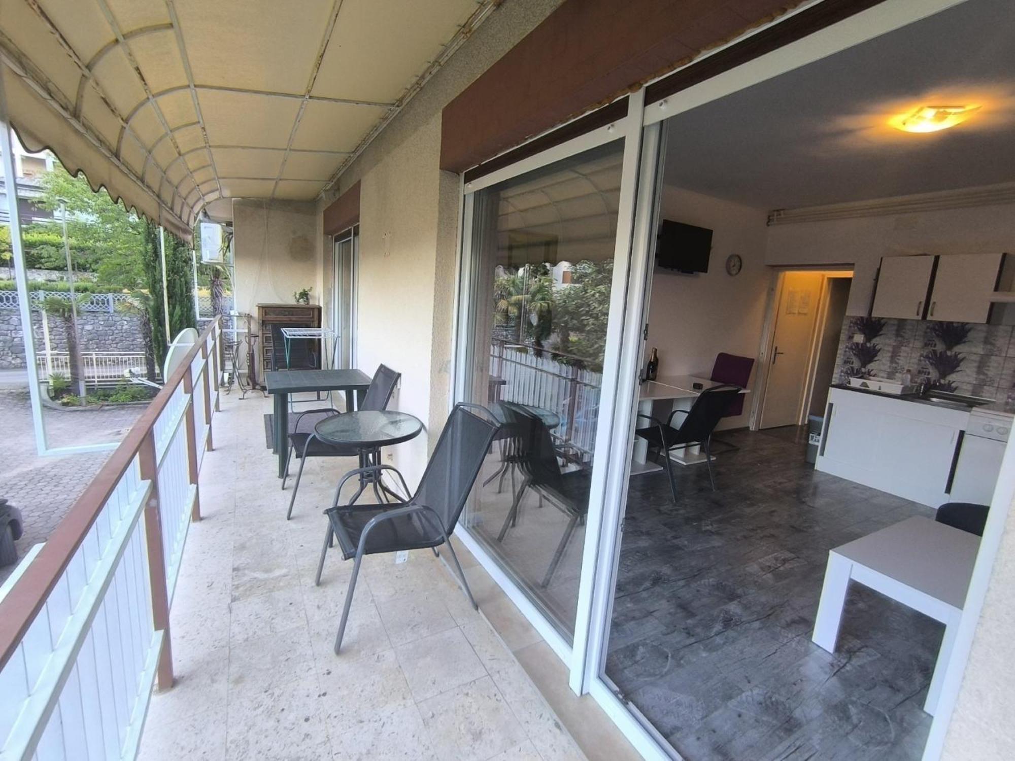Apartments Lorinda Мощеницька Драга Номер фото